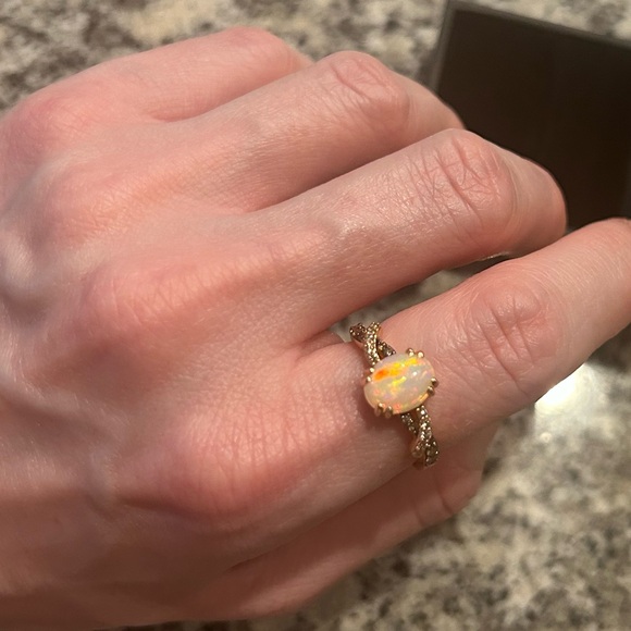LE VIAN “Neopolitan Opal & Diamond Twist Ring in 14k Rose Gold” Size 7 - Picture 10 of 10